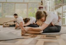 환절기에 맞춰 즐기는 매트 필라테스 운동