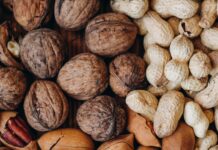 영양섭취가 모발에 주는 영향 brown and beige nut lot