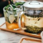 일상 속 대체요법, 작은 변화로 건강 챙기기 clear glass mug on tray